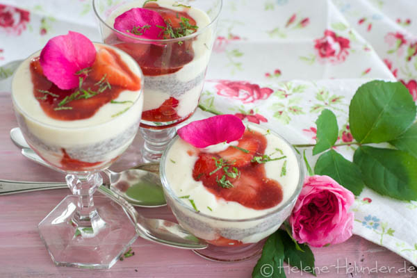 Vanillejoghurt mit Mohn und Erdbeeren 2, vegan, Helene Holunder