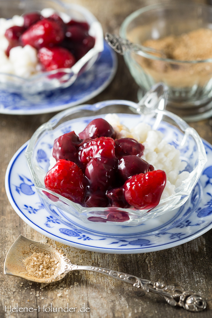 Mama wünscht sich Milchreis mit Kirschen! - Helene Holunder