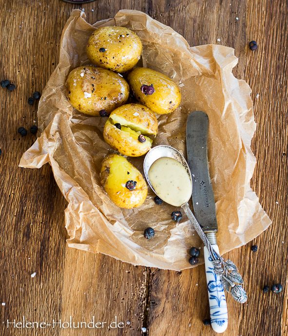 Salz-Karamellkartoffeln mit Tasmanischem Berg-Pfeffer und sahniger ... Salz-Karamellkartoffeln mit Tasmanischem Berg-Pfeffer und sahniger ...
